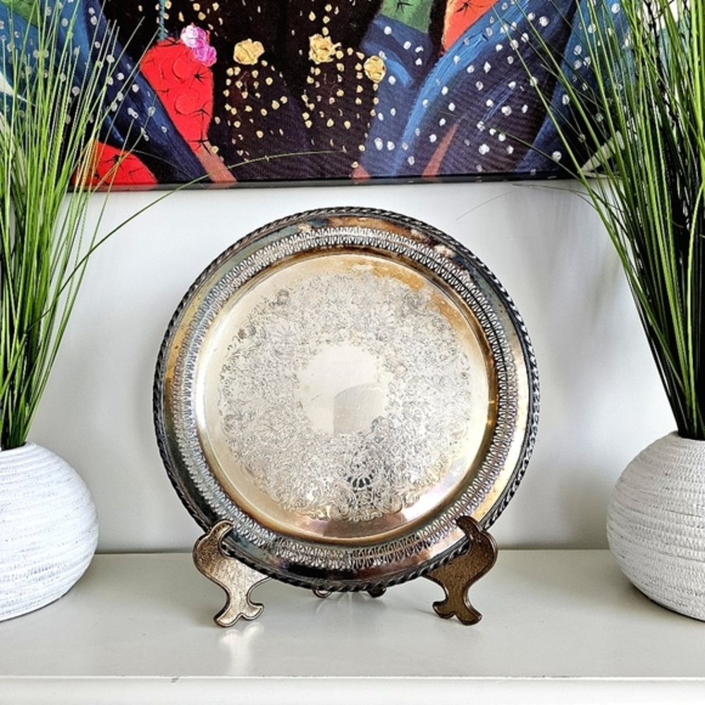 Antique WM Rogers Silver Plate Round Tray 4172, Round Serving Tray, Aged Patina